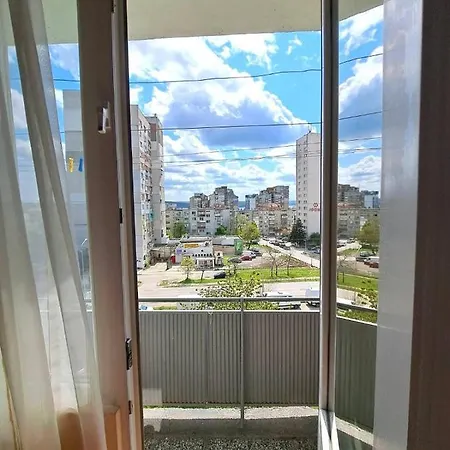 Apartment Lidda In Residential Area *