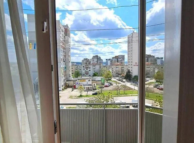 Apartment Lidda In Residential Area *